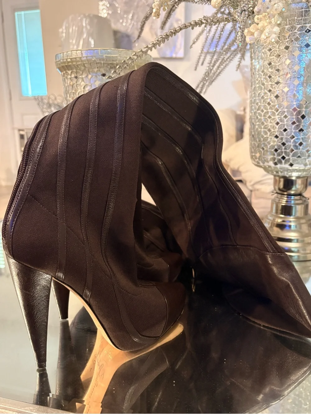 REPORT SIGNATURE Steinway Thigh high Boots size 7